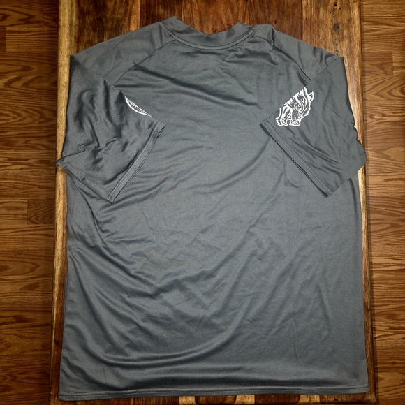 Darc Sport Men's Dry-Fit Gray Shirt - Picture 7 of 8